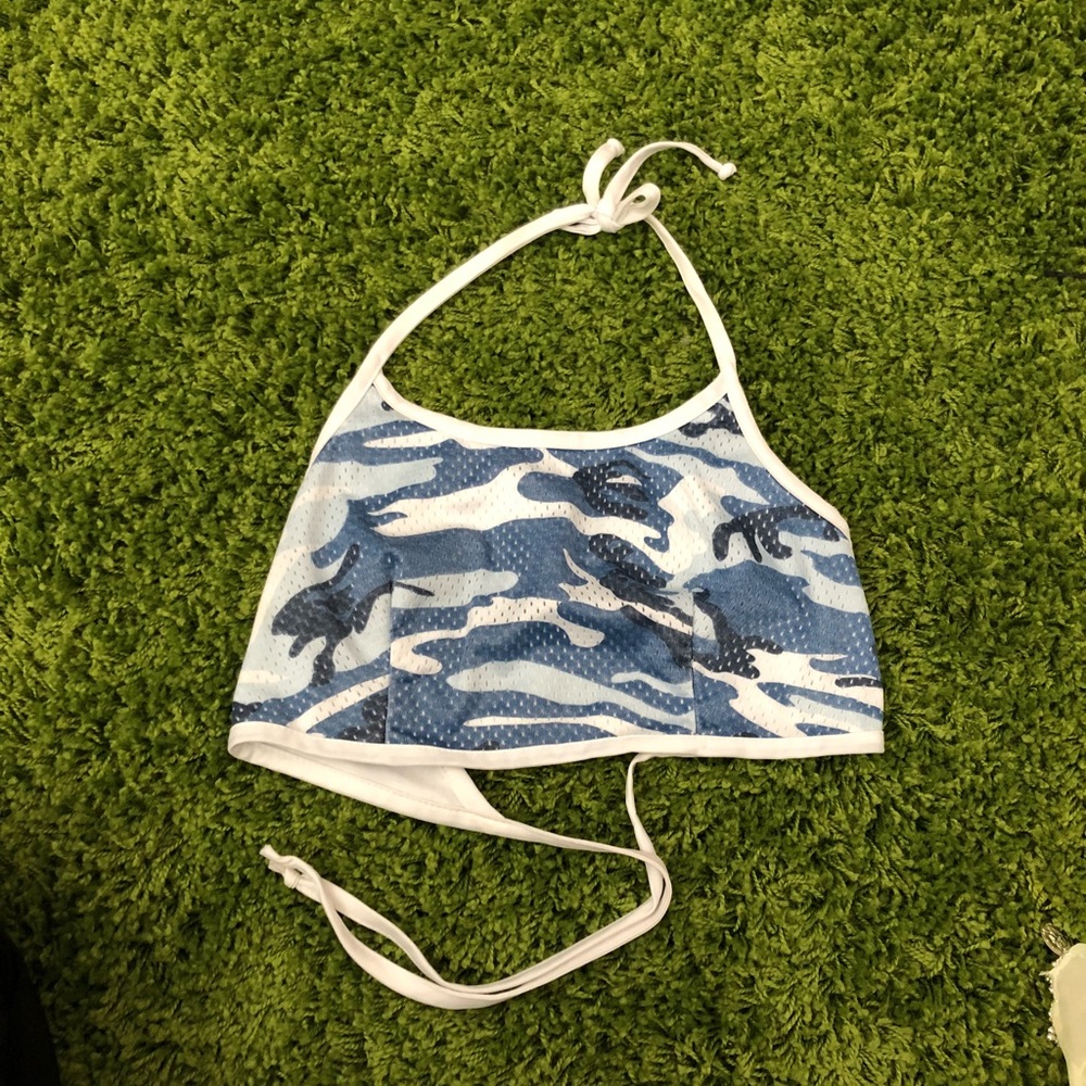 Vintage 90s crop camp halter🦋